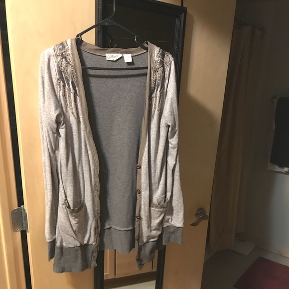 Cardigan - Picture 6 of 8